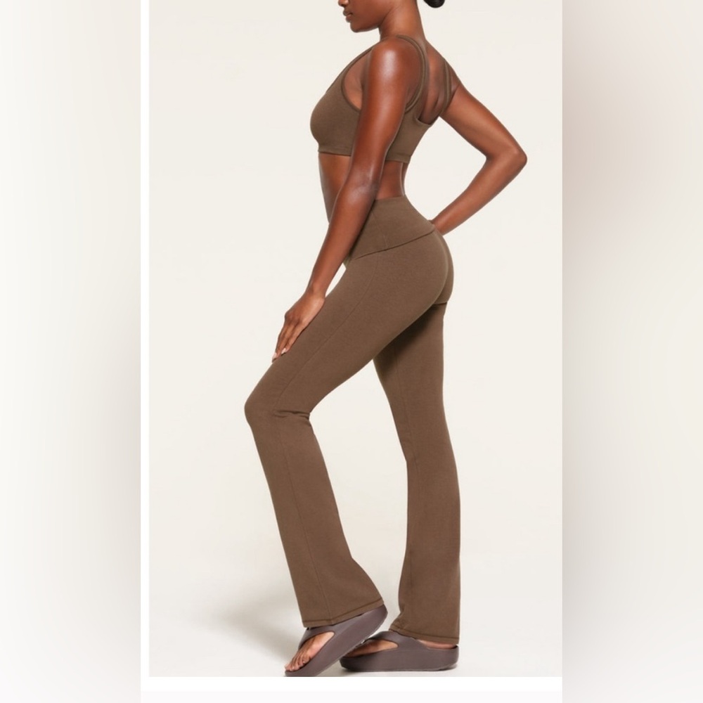 SKIMS Outdoor Basics Foldover Pants in Cocoa Sz M NWT